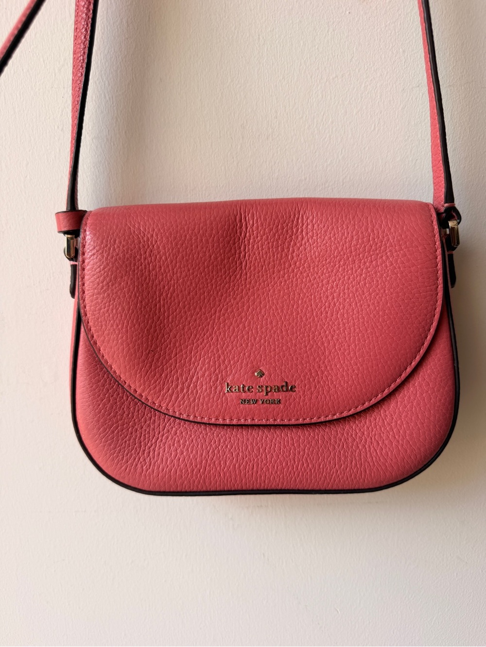 Kate Spade New York Coral Pink Pebbled Leather Crossbody Bag